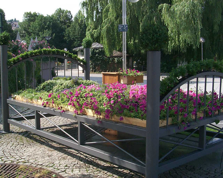 TerraCottem Universal in flower beds, Entente Florale, Pforzheim, Germany.