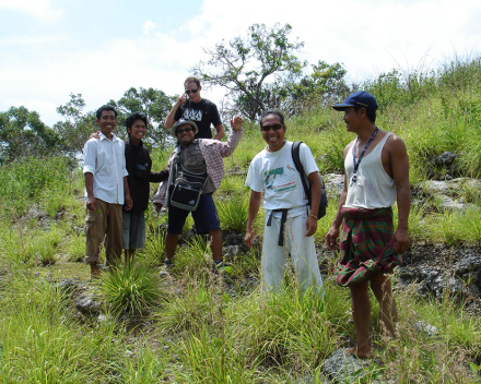 Ecologisch landherstel met TerraCottem Universal en bamboe, Nusa Penida, Bali, Indonesië.