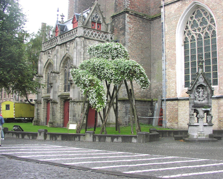 TerraCottem Universal çiçek heykellerinde, Bruges, Belçika.