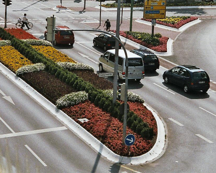 TerraCottem Universal in flower beds, Bocholt, Germany.