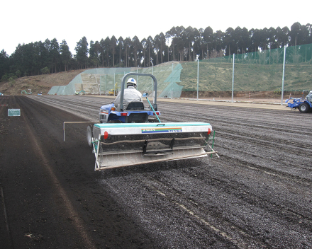 Application of TerraCottem Turf at Yame City football ground, Japan.