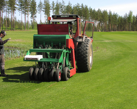 Technologie půdního kondicioneru TerraCottem, Vierumäki Golf, Finsko.